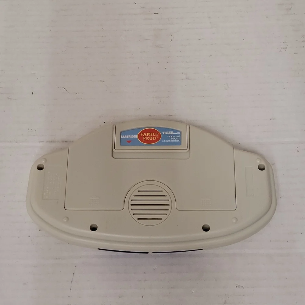 1997 Vintage Electronic Family Fued Handheld Game